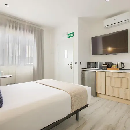 Dobo Madrid Lucero Apartment Room photo